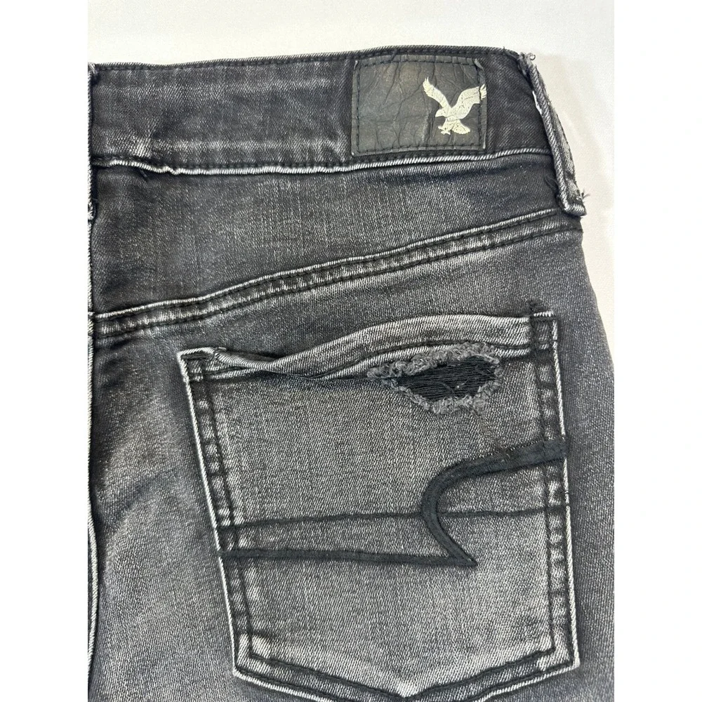 American Eagle Super Stretch Distressed Black Denim Shorts Womens Size 4 Frayed - Picture 13 of 14